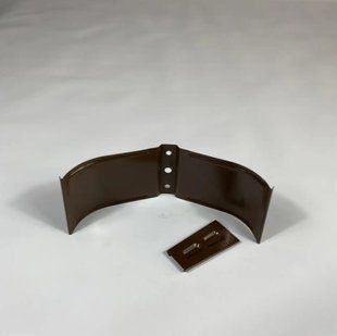 Крепление трубы под дюбель (RAL 8017) 28013 фото